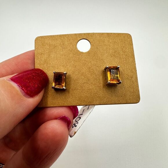 Genuine emerald cut citrine stud earrings in sterling silver! - Picture 1 of 7